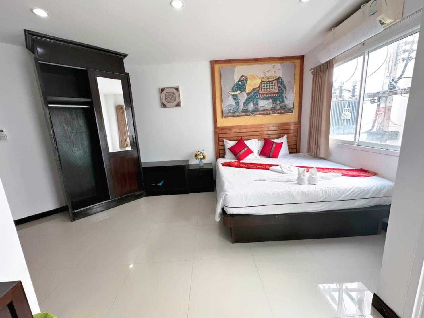 Abby'S House Hotel Patong 外观 照片