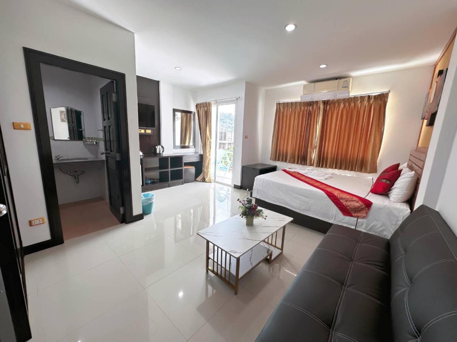 Abby'S House Hotel Patong 外观 照片