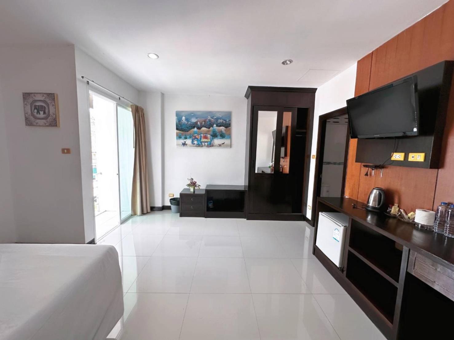 Abby'S House Hotel Patong 外观 照片